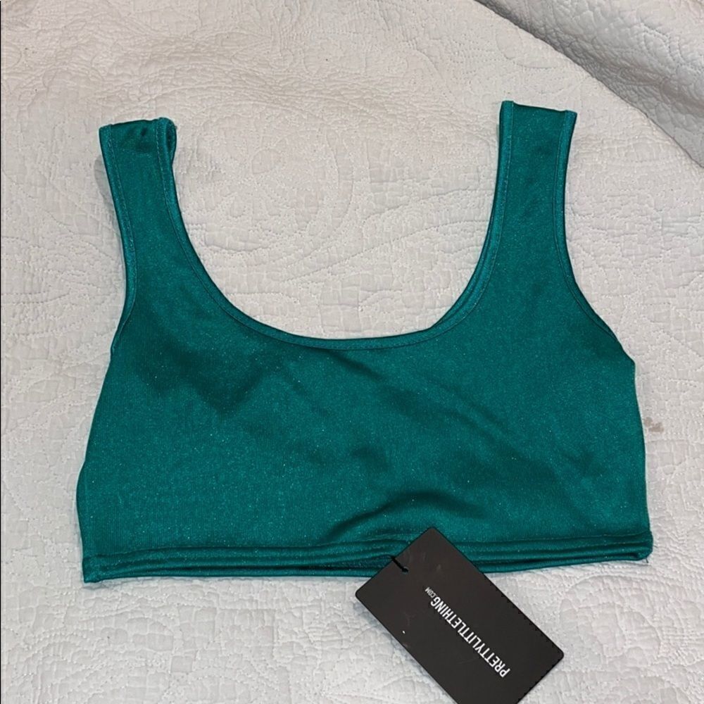 Prettylittlething cropped top sea green size 8